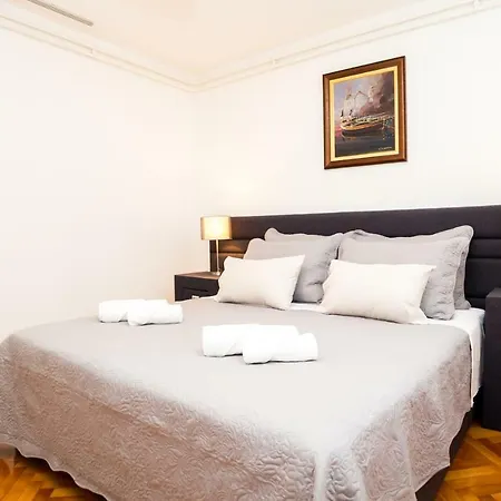 Appartamento Casa Ana Zara Esterno foto